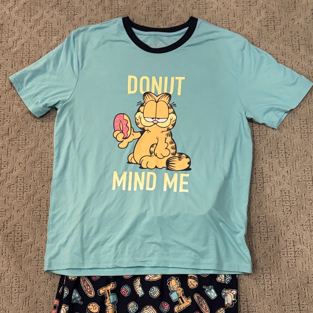 Garfield Graphic Tee and pant , sleep Set